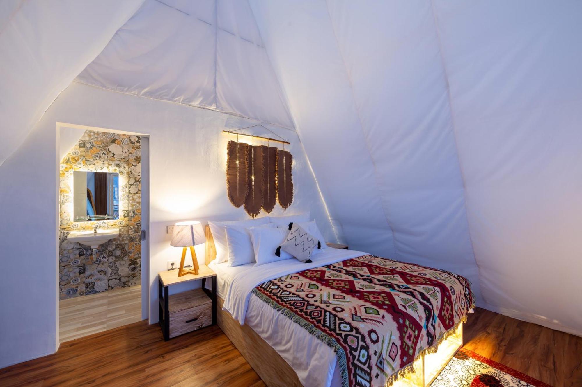 The Dewi Kintamani Luxury Glamping And Natural Hotspring Екстериор снимка