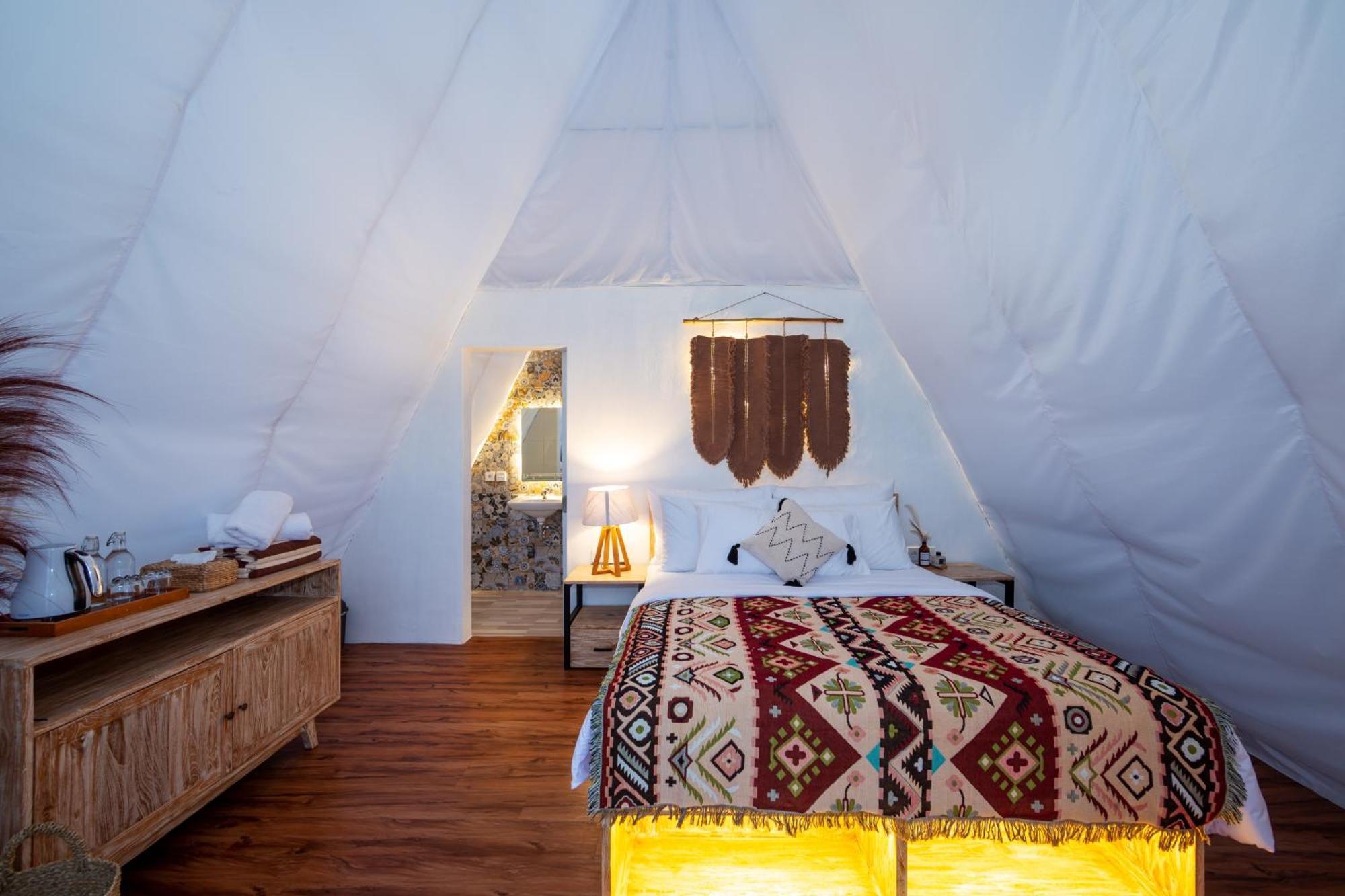 The Dewi Kintamani Luxury Glamping And Natural Hotspring Екстериор снимка
