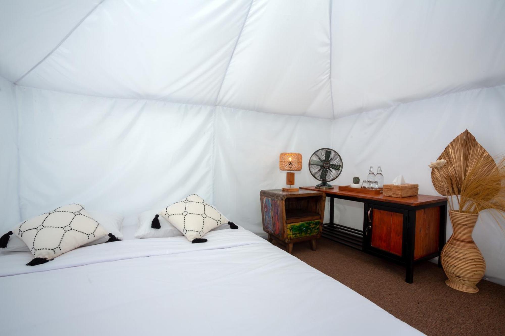 The Dewi Kintamani Luxury Glamping And Natural Hotspring Екстериор снимка
